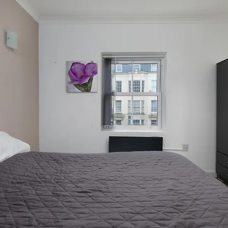 Flat 1 - For 2 In Town Centre