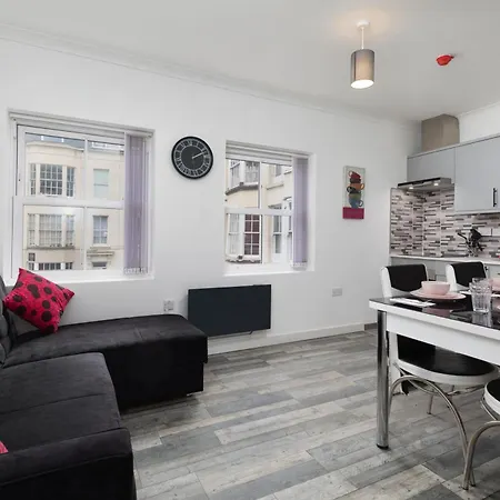 Flat 1 - For 2 In Town Centre Scarborough