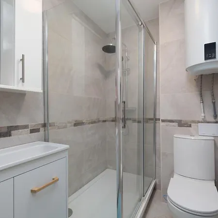 Flat 1 - For 2 In Town Centre